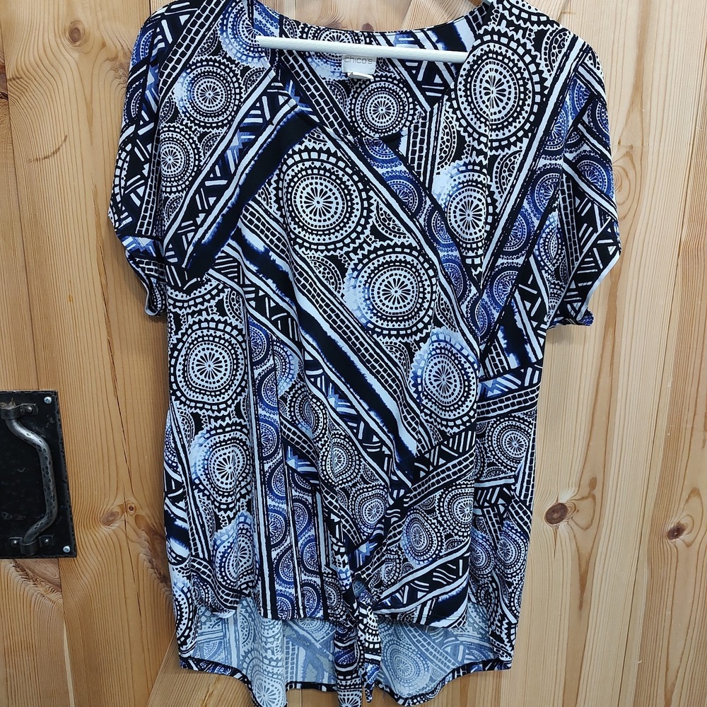 Chico's Women's Size 3 Tie Front Tunic Printed Black Purple Short Sleeve